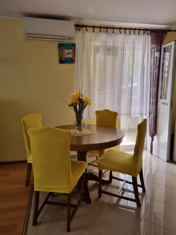 Appartement Sanja *